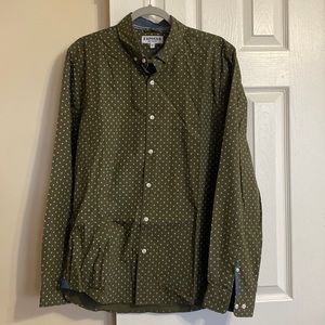 Express Soft Wash Long Sleeve Button Down Shirt